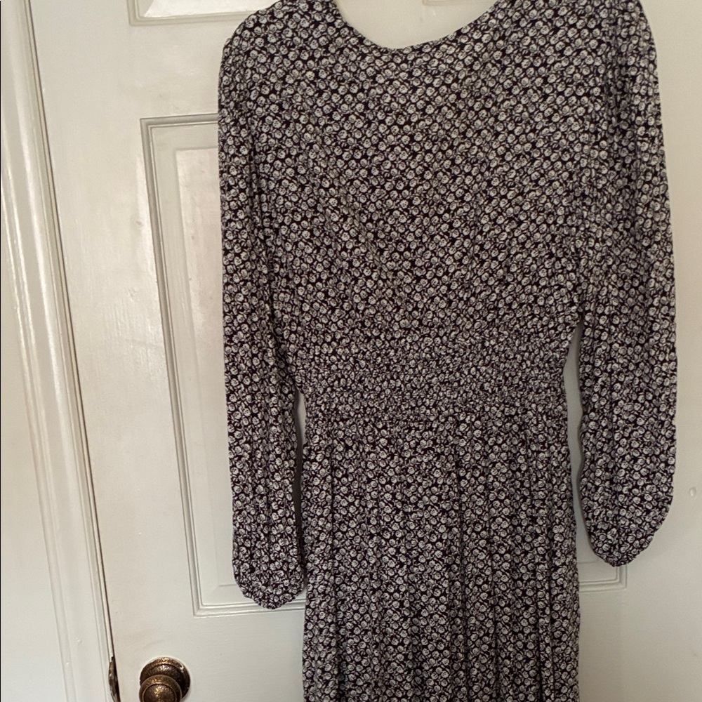 GAP Brown and White Long Sleeve Dress - Picture 5 of 5
